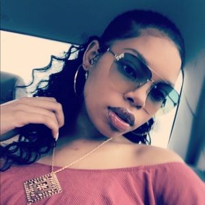 Meet your Posher, Diamond